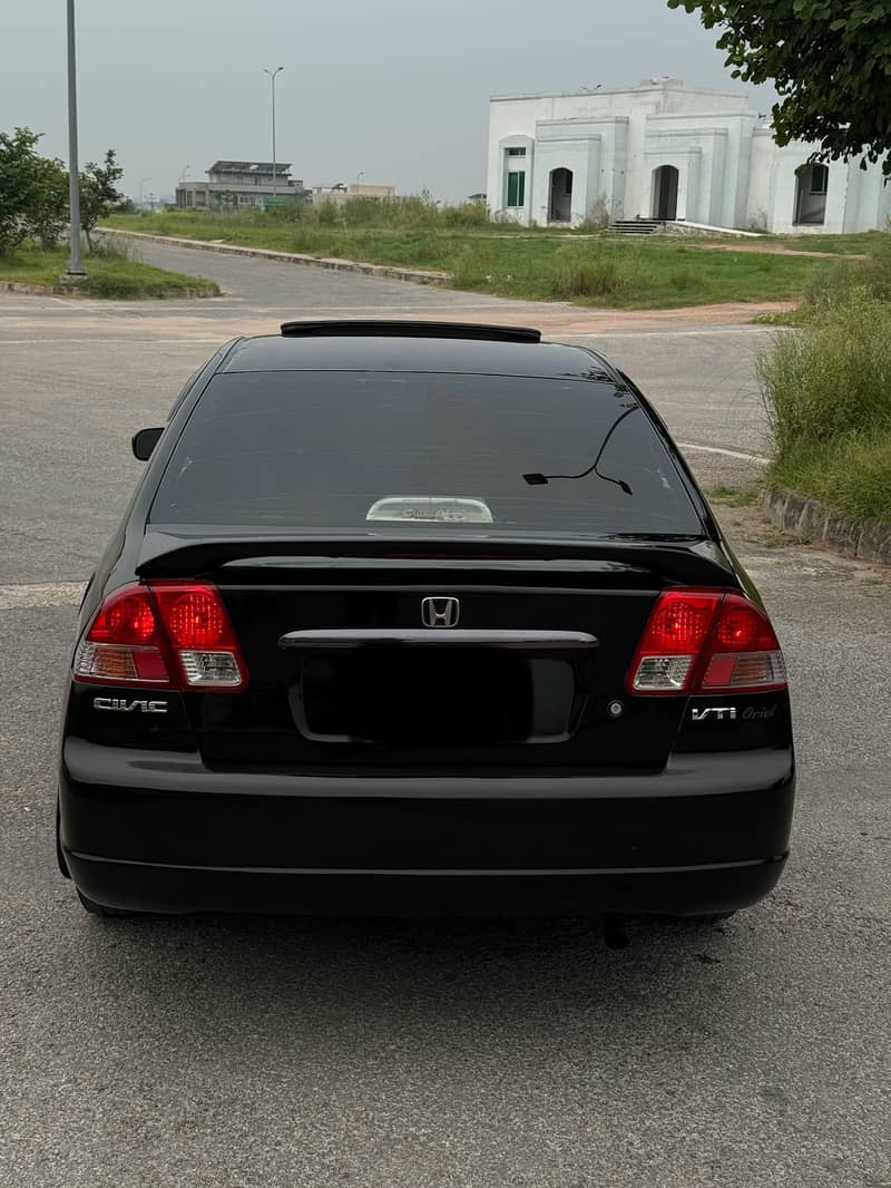 Honda Civic Oriel 2004 1