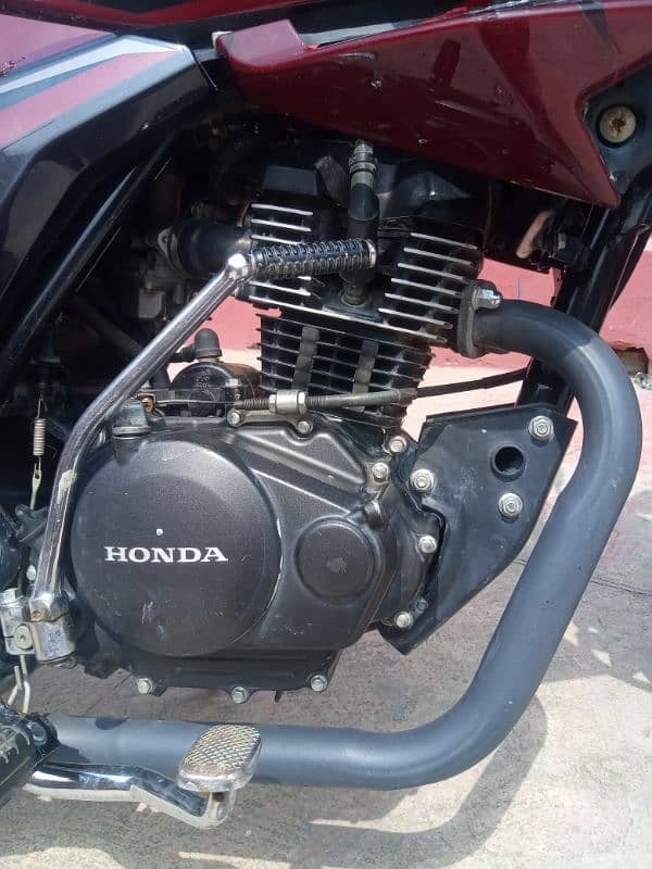 Honda  CB 150F 5