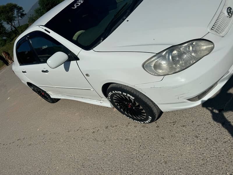 Toyota Corolla se saloon  2004 4