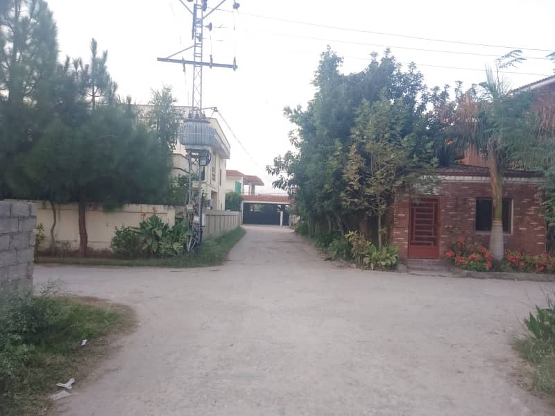 18 Marla Plot For Sale In Bani Gala 0