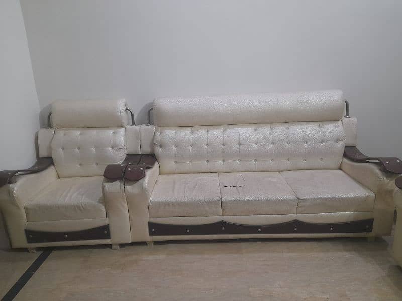 6 seater sofa 0