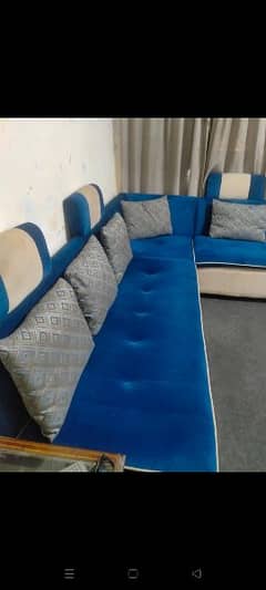 L shaped sofa 7 seater in excellent material.