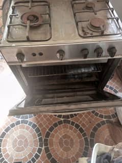 Urgently Sale Cooking Range