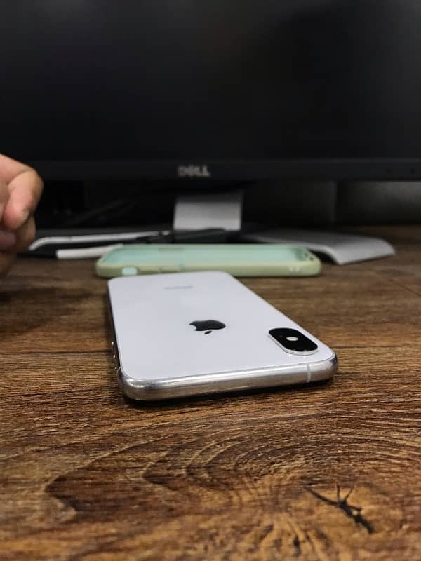 iphone XS 64gb 4