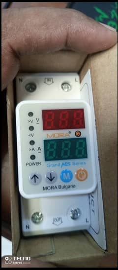 voltage