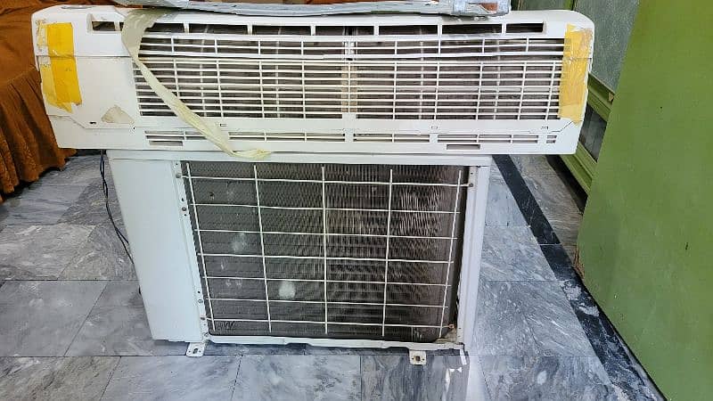 dawlance 1.5 ton ac. new condition. 2