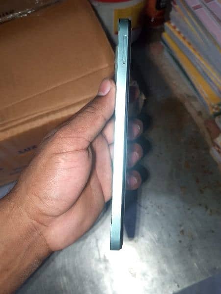 Tecno spark neo7 plus 4/64 with box and chrger 2