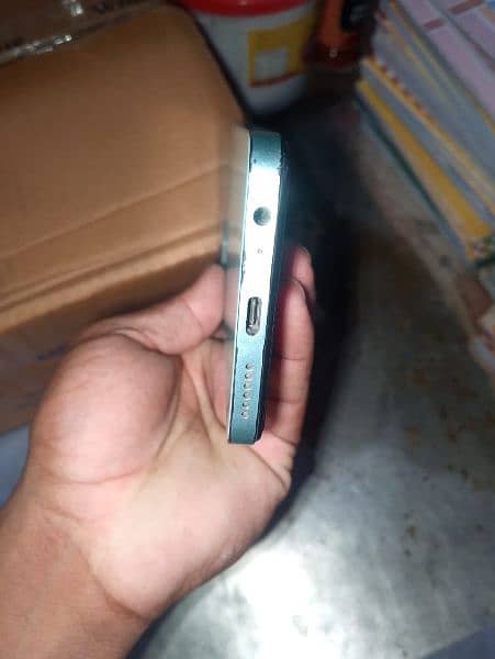 Tecno spark neo7 plus 4/64 with box and chrger 4