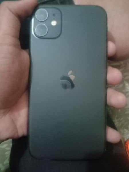 Iphone 11 64GB Factory Unlock ( Non Pta ] 0