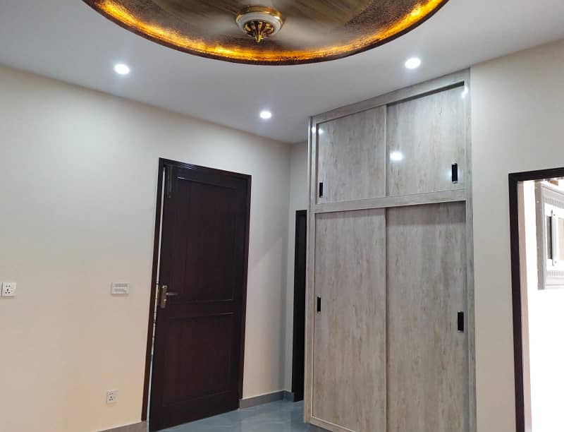 10 Marla Brand New Lavish Upper Portion For Rent 4