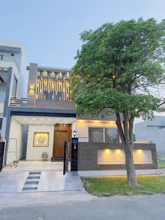 House Of 10 Marla Is Available For sale In Wapda City