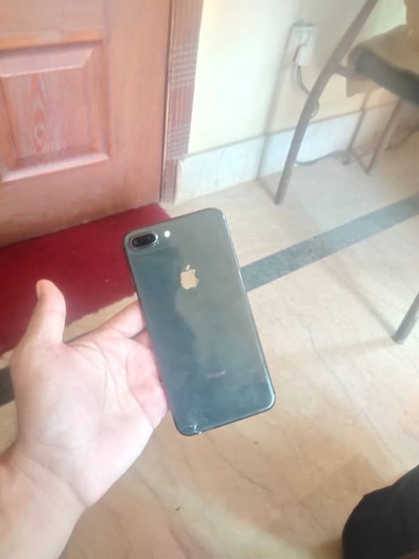 iPhone 8 Plus 64gb lash candishan PTA aprved 3