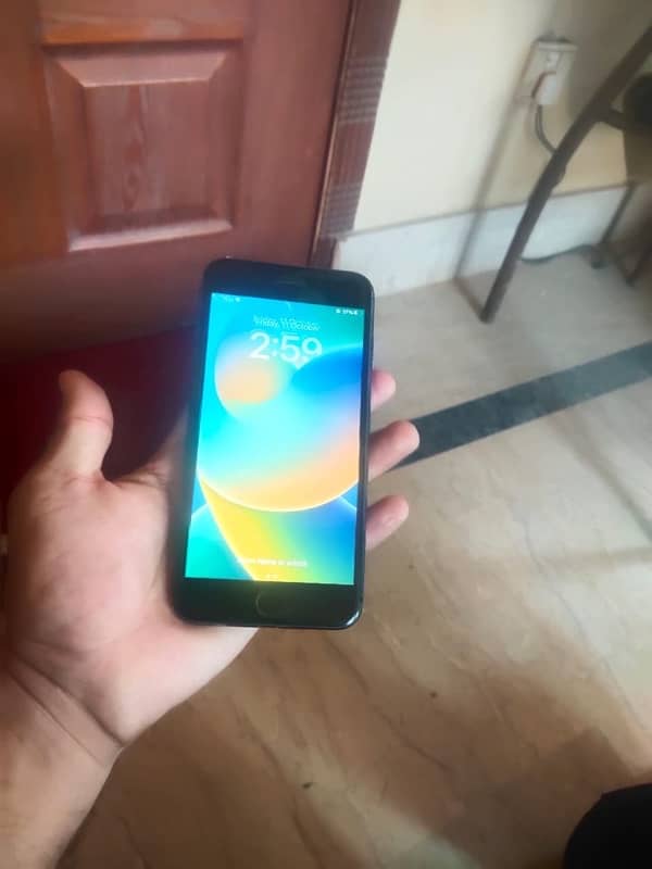 iPhone 8 Plus 64gb lash candishan PTA aprved 6