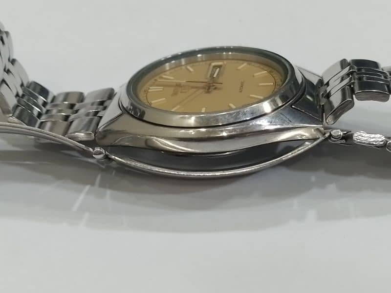 Seiko 5 automatic Japan watch 2