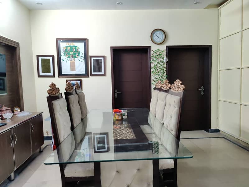 GOLDEN OPPORTUNITY TO BUY 5 MARLA FURNISHED HOUSE 15