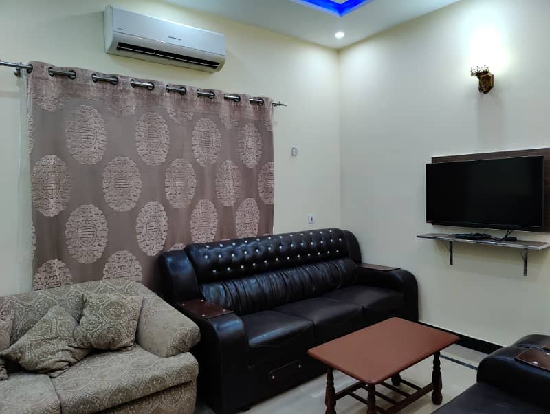 GOLDEN OPPORTUNITY TO BUY 5 MARLA FURNISHED HOUSE 22