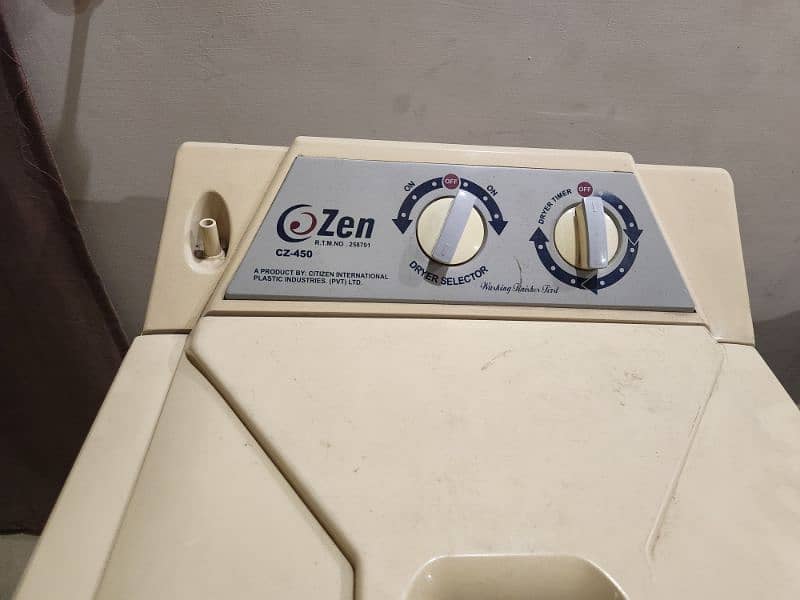 dryer machine in excellent condition only one year use 3