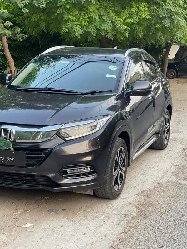 Honda Vezel 2017 z sensing full option top of line 3