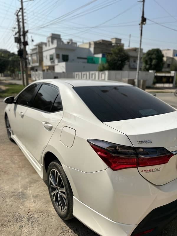 Toyota Corolla Altis 2021 4