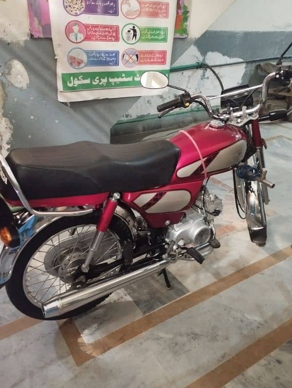 Honda cd 70 9