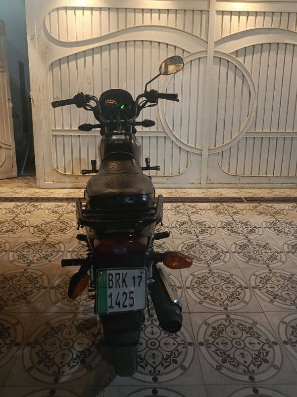 Suzuki 110 everything is in totally original condition single hand use 5