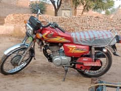 conditions 9/10 bike bilqul ok h jis na lana h wo rabta kry