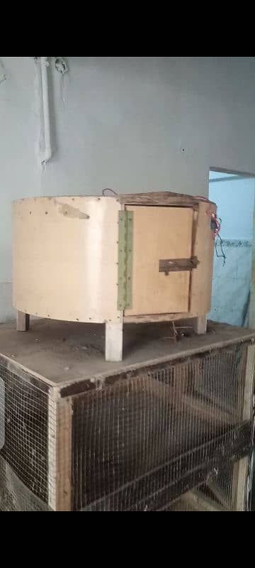 Incubator, brooder, cage (jaal) 1