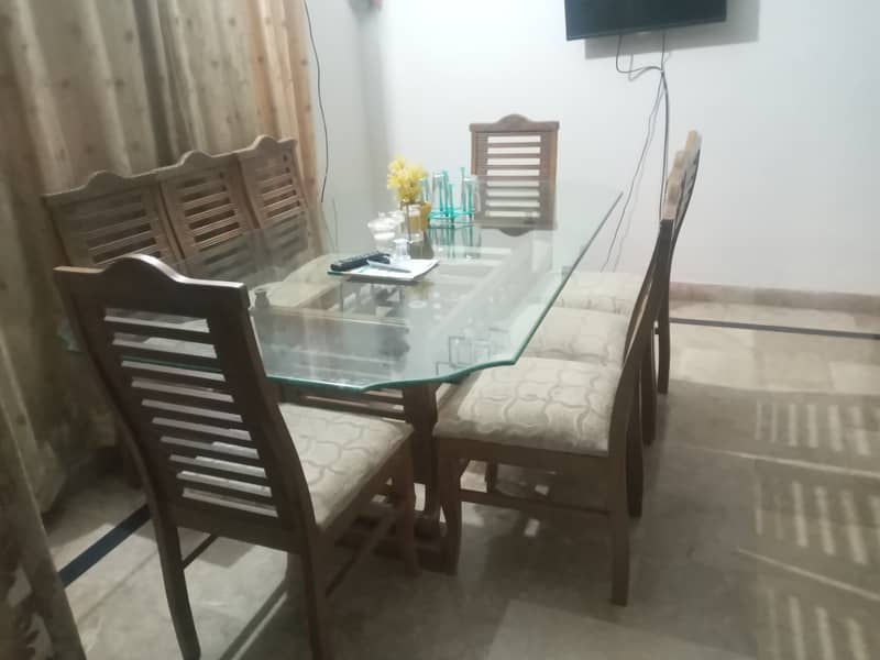 8 seat Dining Table 0