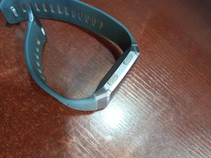 Fitbit ionic with Good Battery Timing 0300-9426428 8