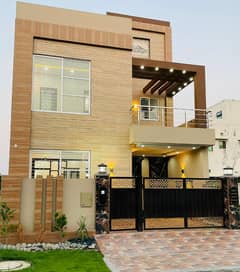 5 MARLA BRAND NEW HOUSE FOR SALE IN VERY REAOSNABLE PRICE