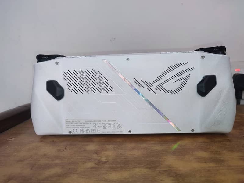 For Sale: Asus ROG Ally Z1 Extreme – Bought from Dubai! 3