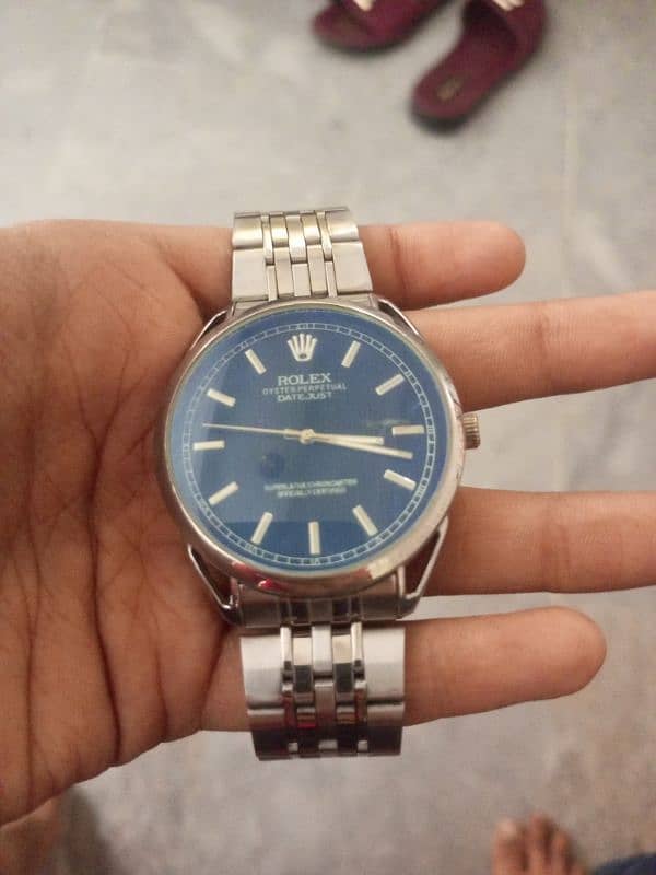 Rolex condition 10/10 minor scratch but itna pata nhi chal raha h 1