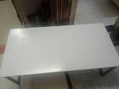 white Modern Table 0