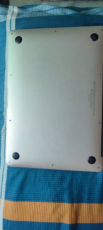 Mac book Air 2011 urgently sale 3