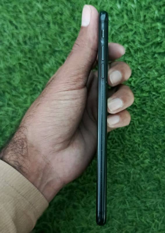 iphone 7 plus Non pta All ok Whatsapp number 03284150198 2