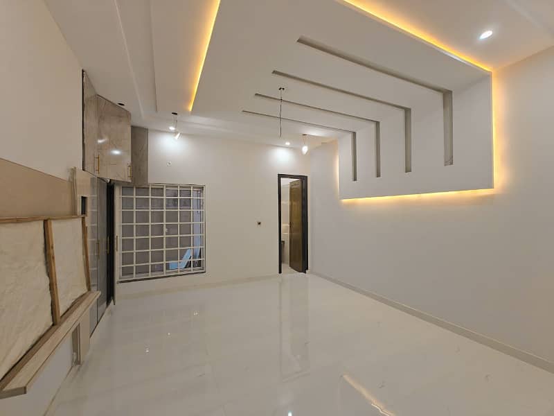 1 kanal upper portion for rent in iep engineers town lahore 1