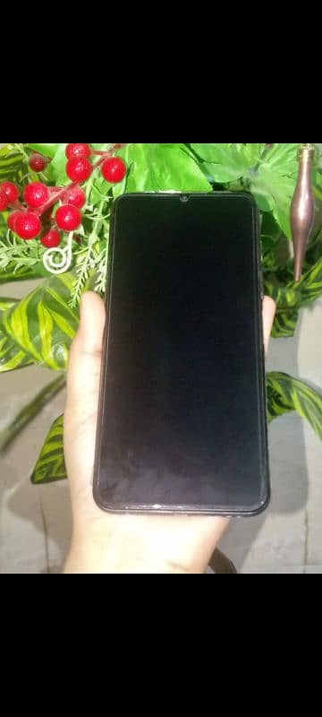 Vivo y20 original panel original bettery all ok 4/64 1