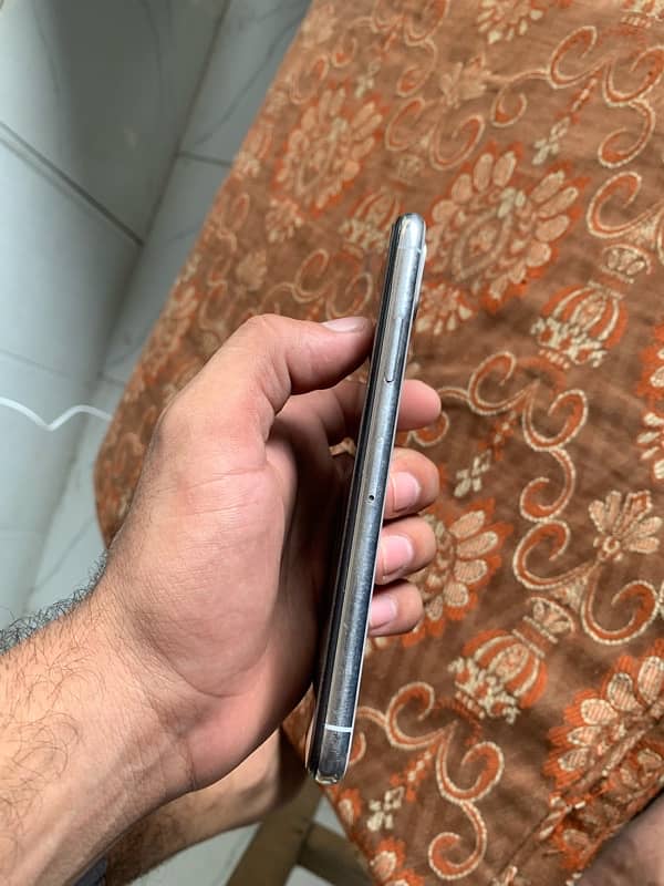 iphone x 64gb PTA bypass  doted 5