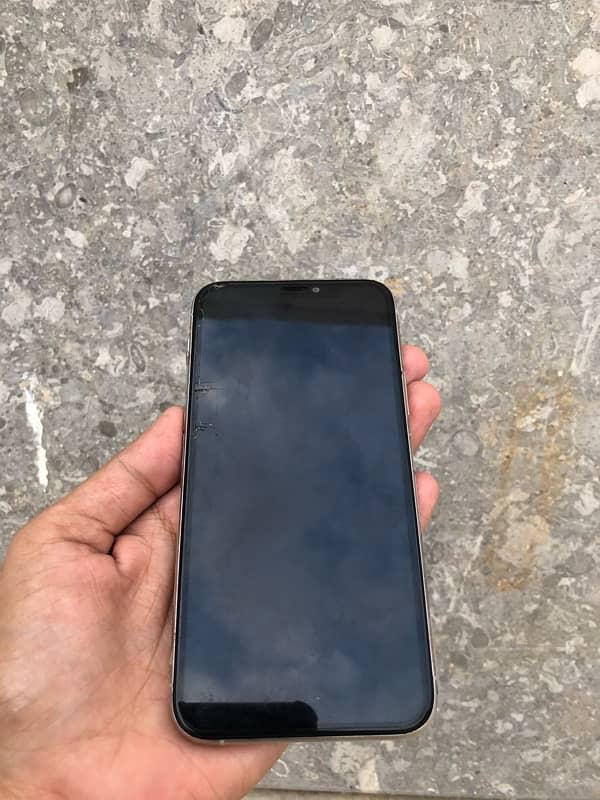 iphone 11 pro 4