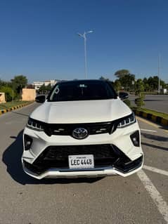 Toyota Fortuner 0