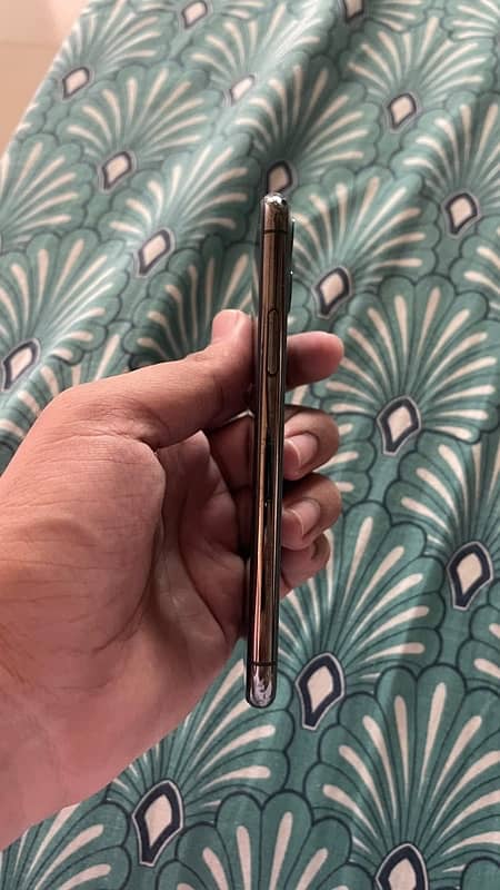 iPhone 11 Pro 64 GB (Exchange Possible) 2