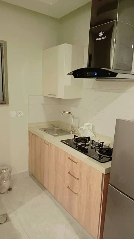 1 Bed Furnished Luxury Apartment In Zarkon Heights Daily &Amp; Weekly Basis 1