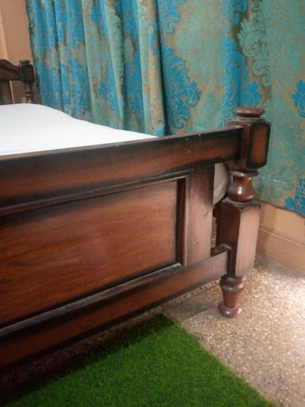 queen size sheeshum wood double bed 6