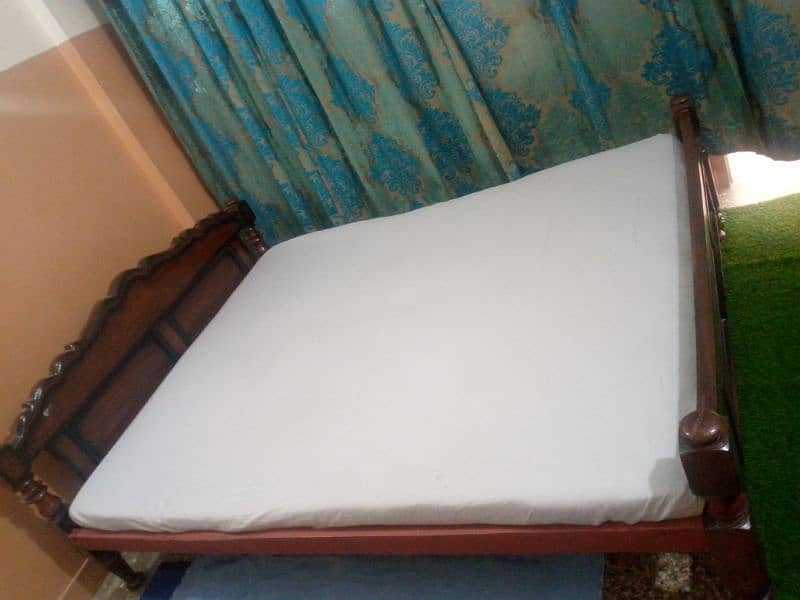 queen size sheeshum wood double bed 12