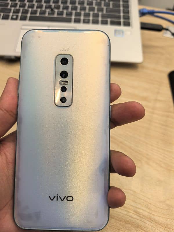 Vivo v17 pro 1