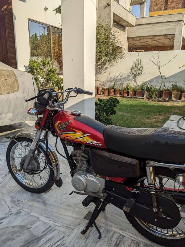 Honda 125 20/21 model 4