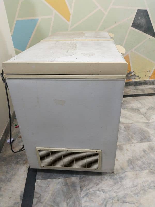 double door freezer 4