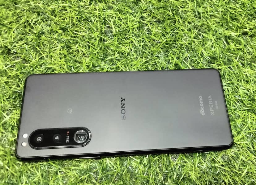 Sony Xperia 5 Mark 3 0