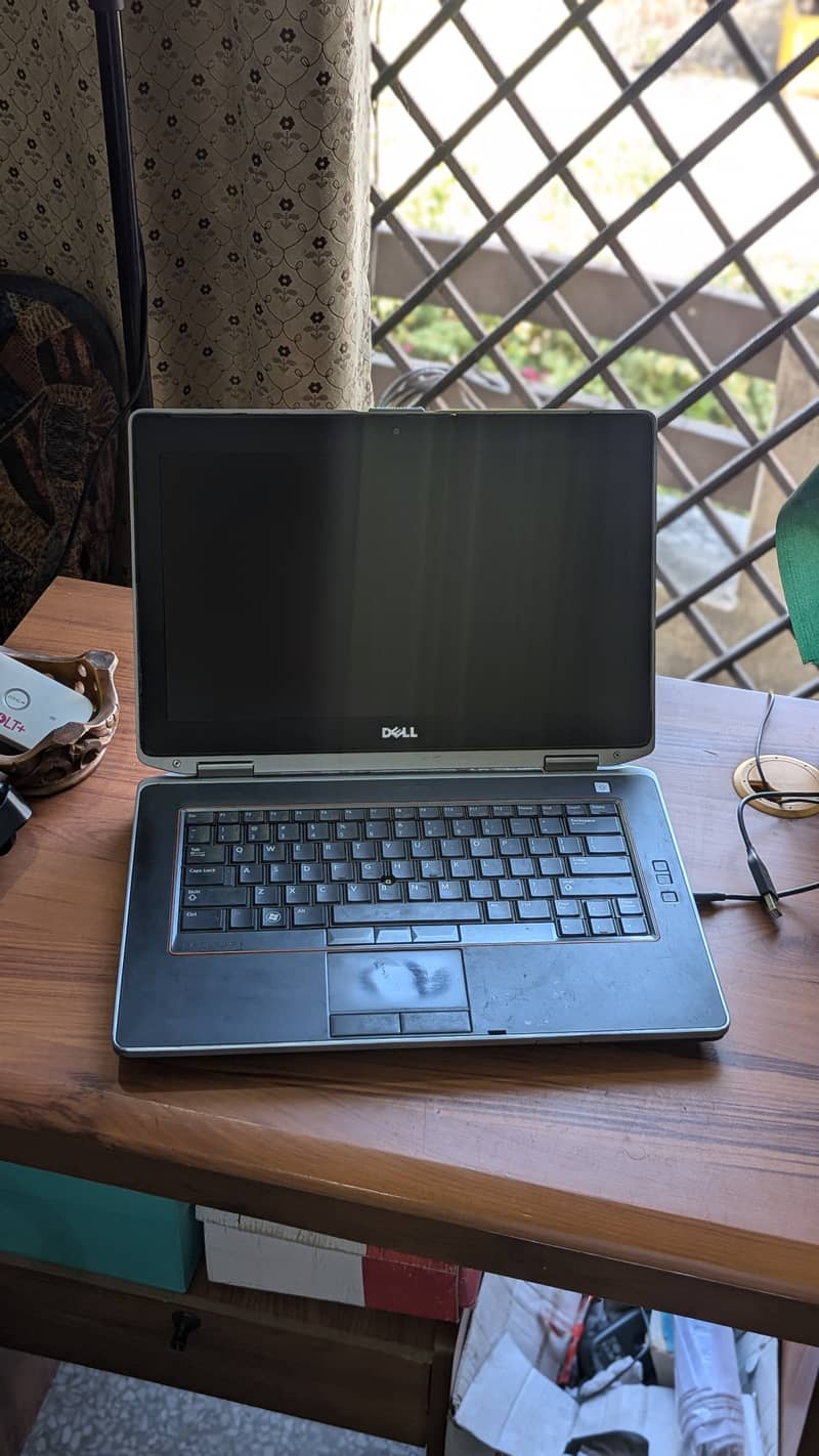 Dell Latitude Cor i5 1