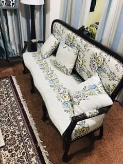 Luxurious 5-Seater Sofa Set for Sale!